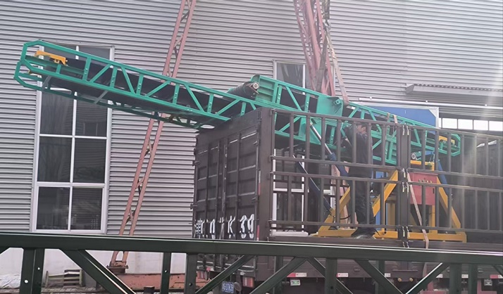 雙翼式輸送機